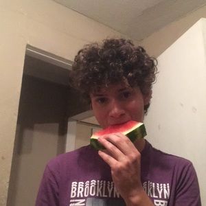 Meet your Posher, Logan